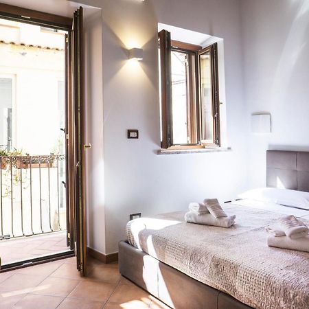 Tina House - Il Cortile Nel Centro Storico Di Taormina Lejlighed Eksteriør billede