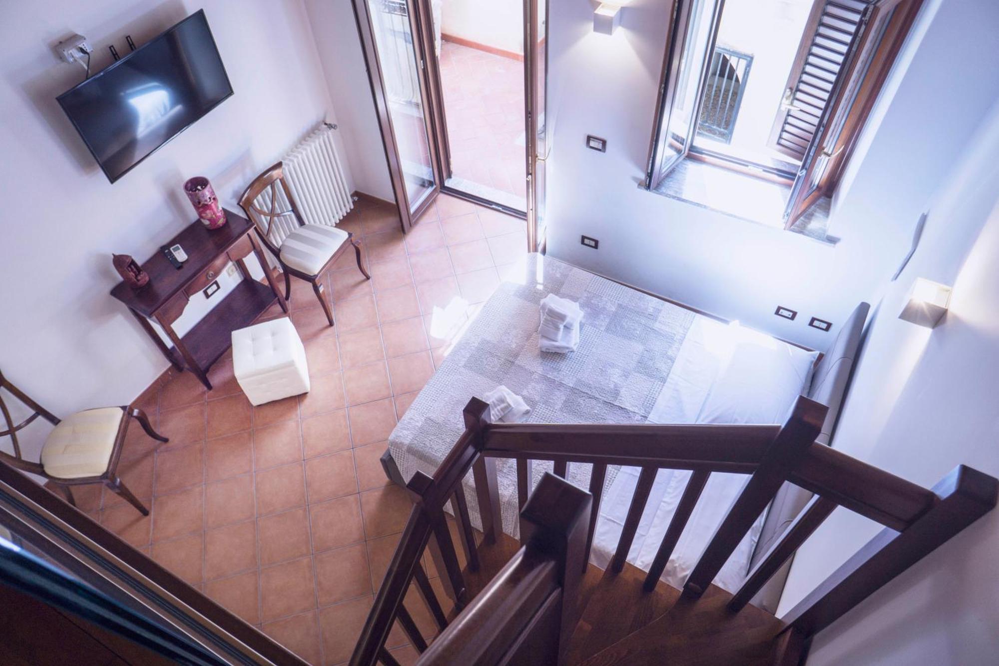 Tina House - Il Cortile Nel Centro Storico Di Taormina Lejlighed Eksteriør billede